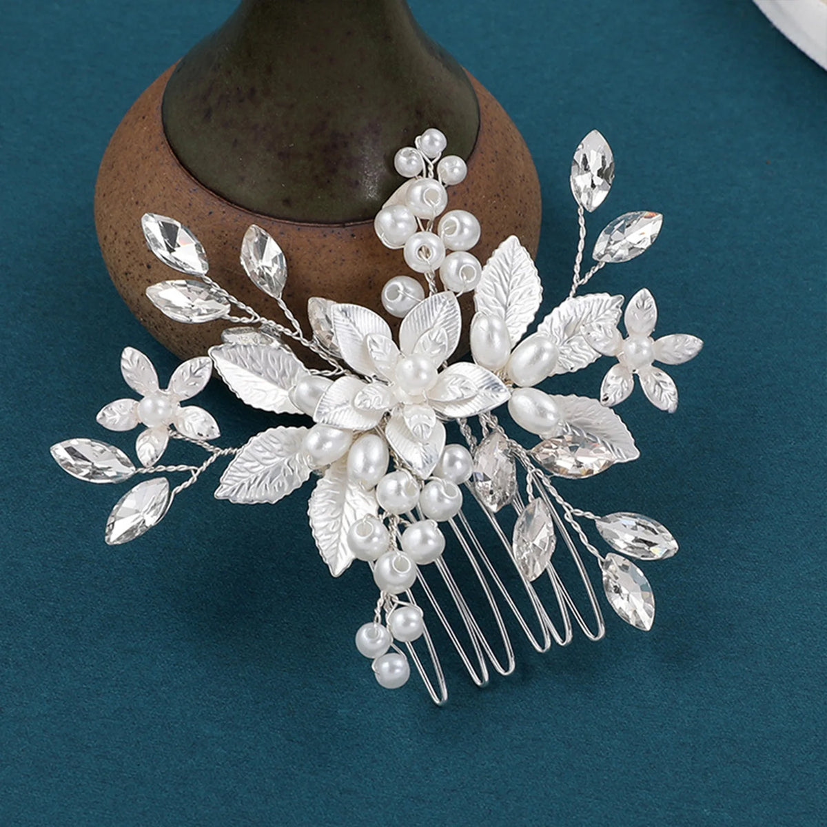 Bridal Hair Comb Pearl Tiaras for Women Wedding Hair Accessories Fashion Flower Hairpin Girl Lady Hairband Marriage Hair Jewelry