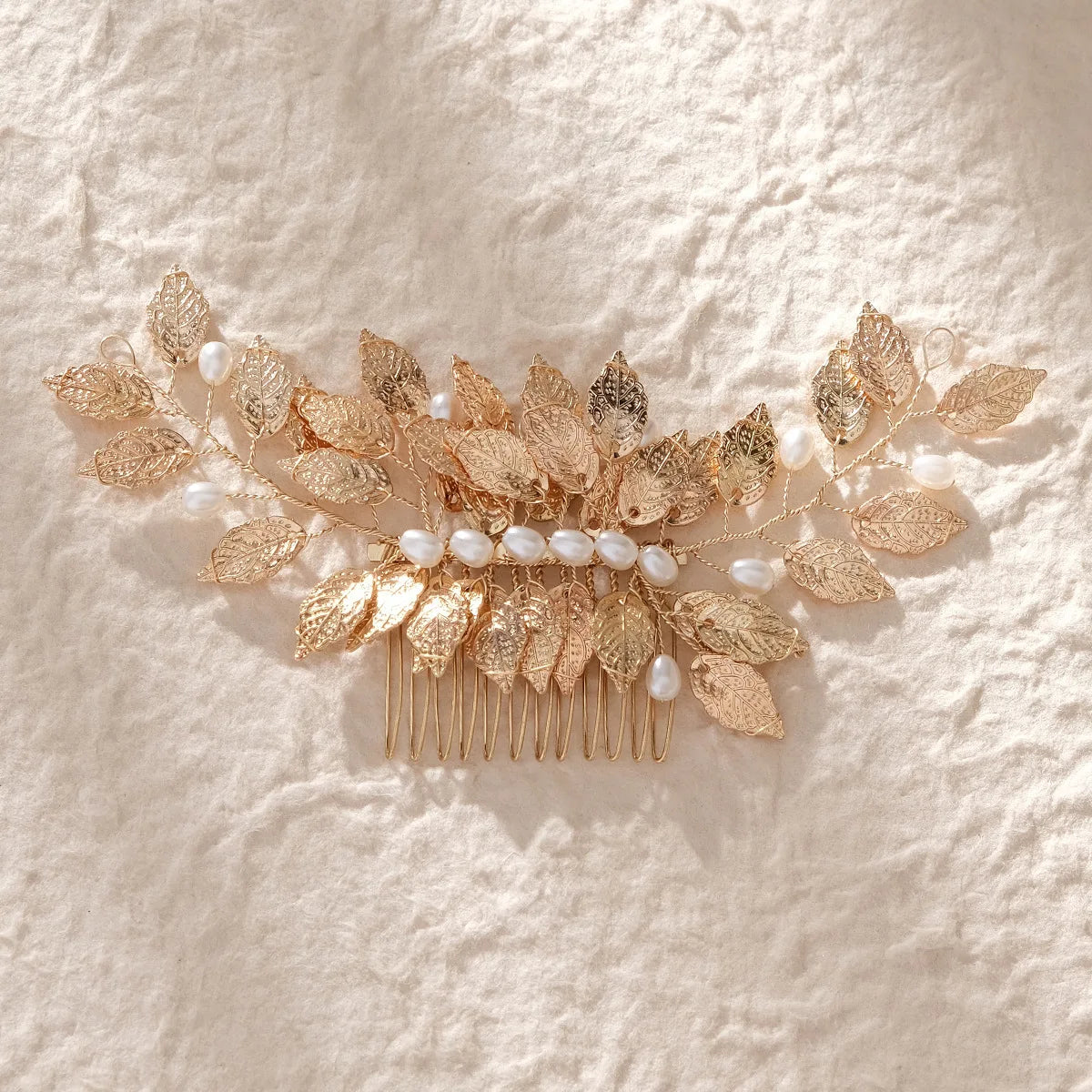 Bridal Hair Comb Pearl Tiaras for Women Wedding Hair Accessories Fashion Flower Hairpin Girl Lady Hairband Marriage Hair Jewelry